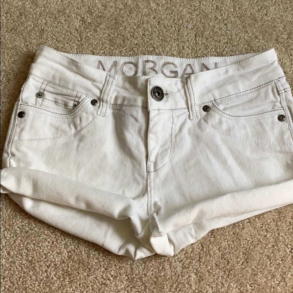 Delias cut off shorts